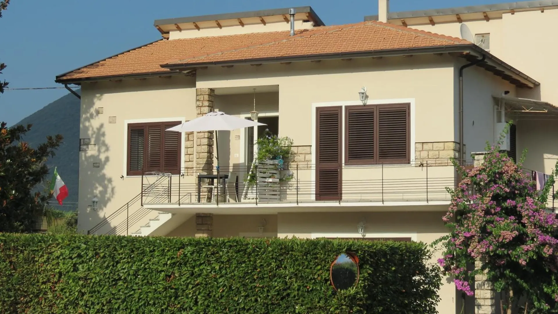 Casa Vacanze “Bouganville” Loc Avane Pisa Vecchiano