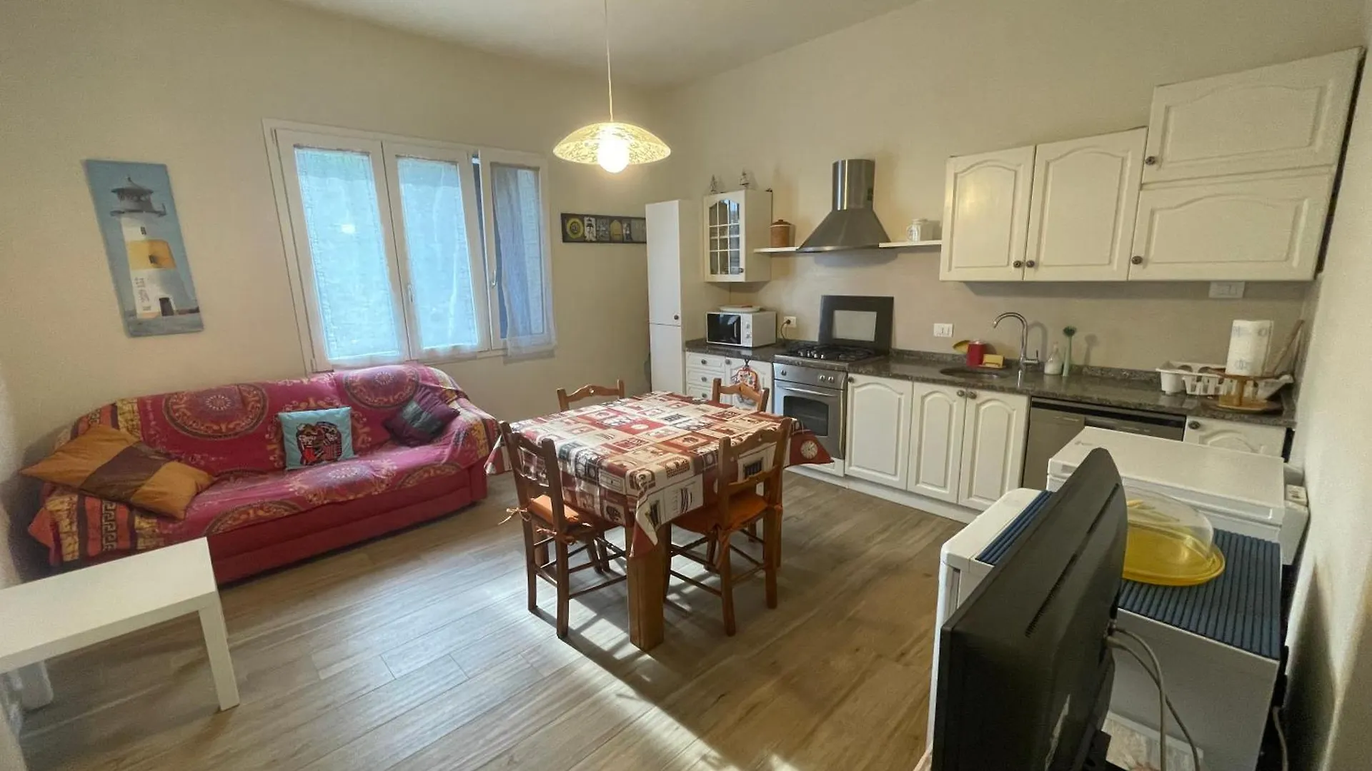 Casa Vacanze “Bouganville” Loc Avane Pisa Vecchiano 0*,  Italie