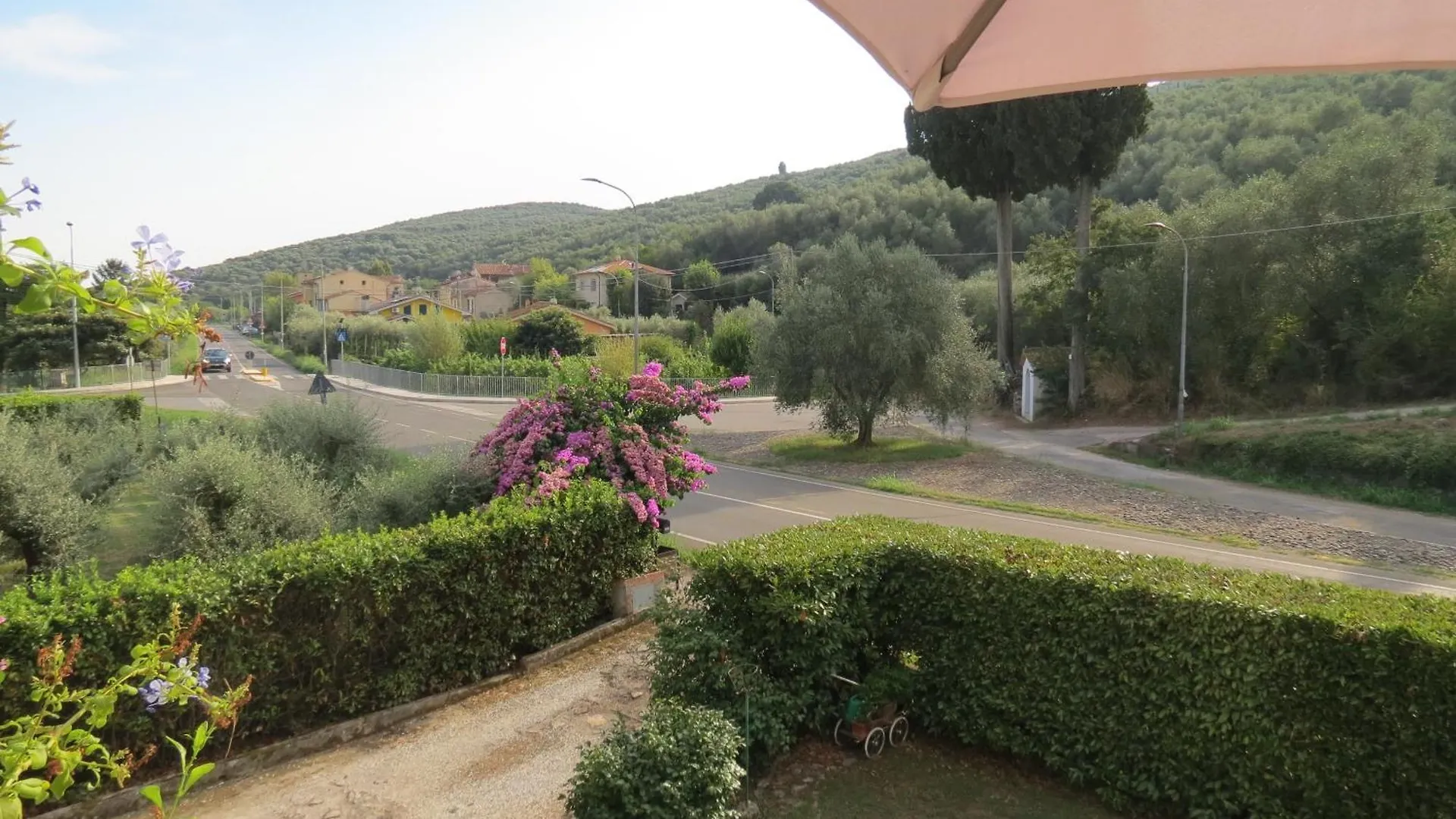 Casa Vacanze “Bouganville” Loc Avane Pisa Vecchiano Appartement