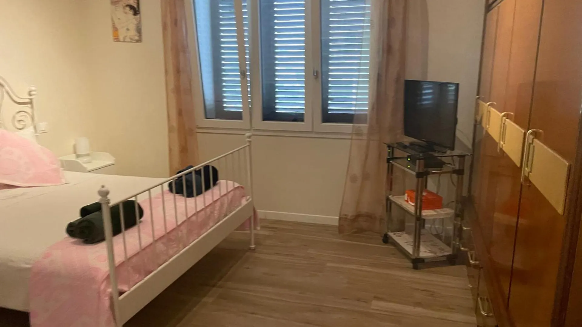 Casa Vacanze “Bouganville” Loc Avane Pisa Vecchiano Apartment