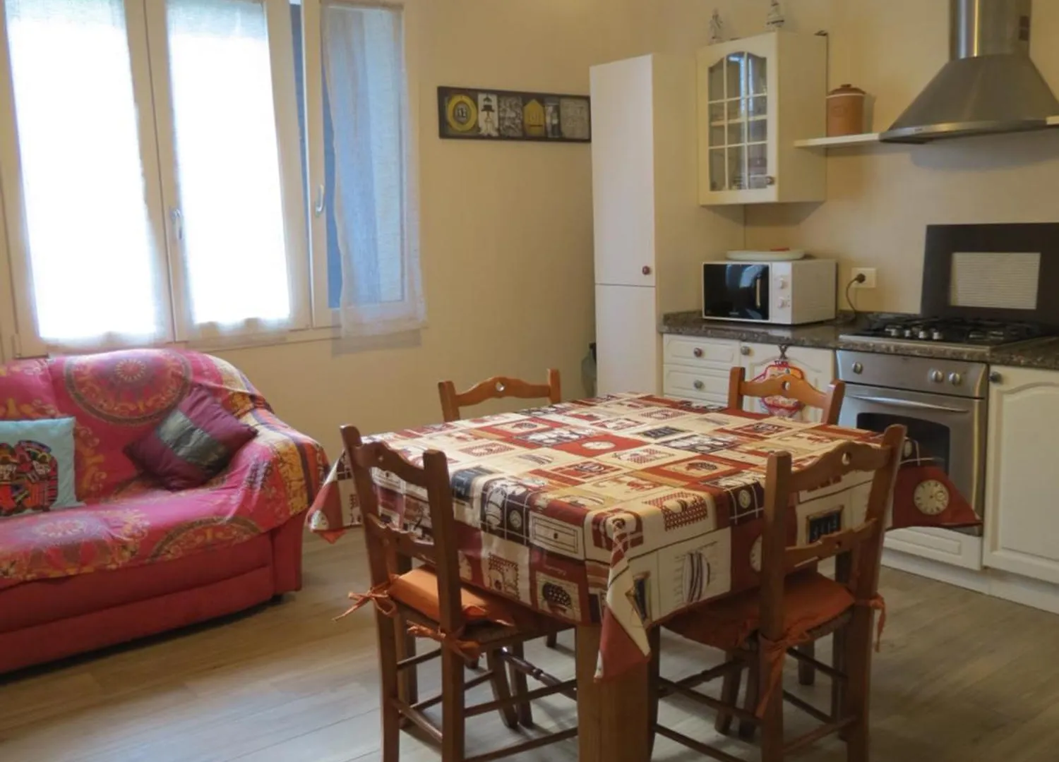 Casa Vacanze “Bouganville” Loc Avane Pisa Vecchiano Apartment